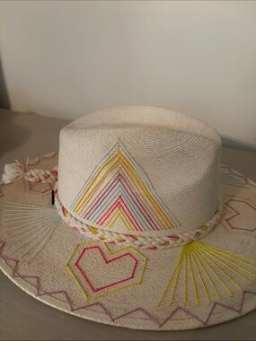 Corazon Playero Hat